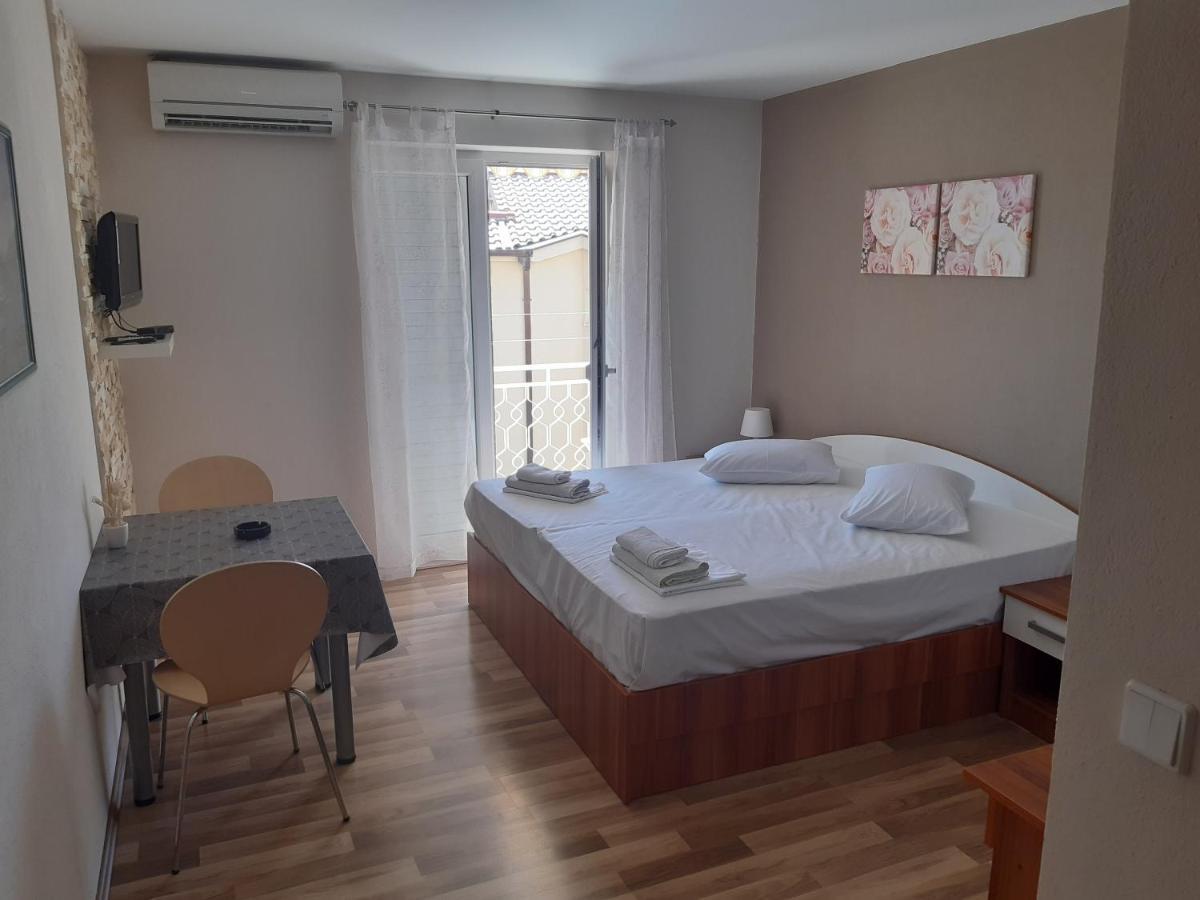 Villa Ravlic Podgora Esterno foto